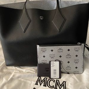 MCM Black/Silver MediumReversible Shopper Tote
